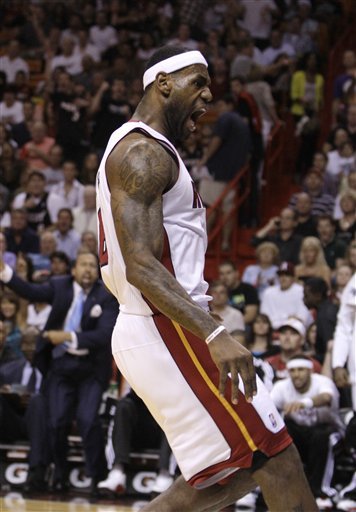 自意甲首秀以来代表同一球队参与超过100球，莱奥是同期第4人（自意甲处子秀至今，莱奥在同一俱乐部参与进球已超100次，排名同期第4）