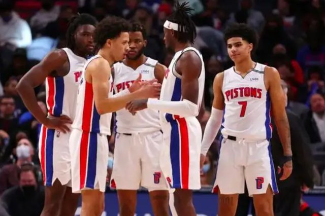 米体：热格罗瓦身体状态完全恢复，踢那不勒斯能增加出场时间（米体：热格罗瓦已完全康复，对阵那不勒斯出场时间有望提升）