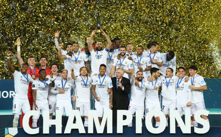 张镇麟替补登场，展现惊人实力（替补出战的张镇麟大放异彩）