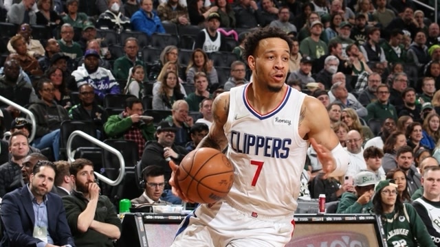 连进五球！巴萨5-3翻盘，悍将戴帽，西甲狂飙6连胜，稳住头名位置（巴萨5-3逆转狂胜：连下五城，悍将上演帽子戏法，西甲豪取六连胜稳居榜首）