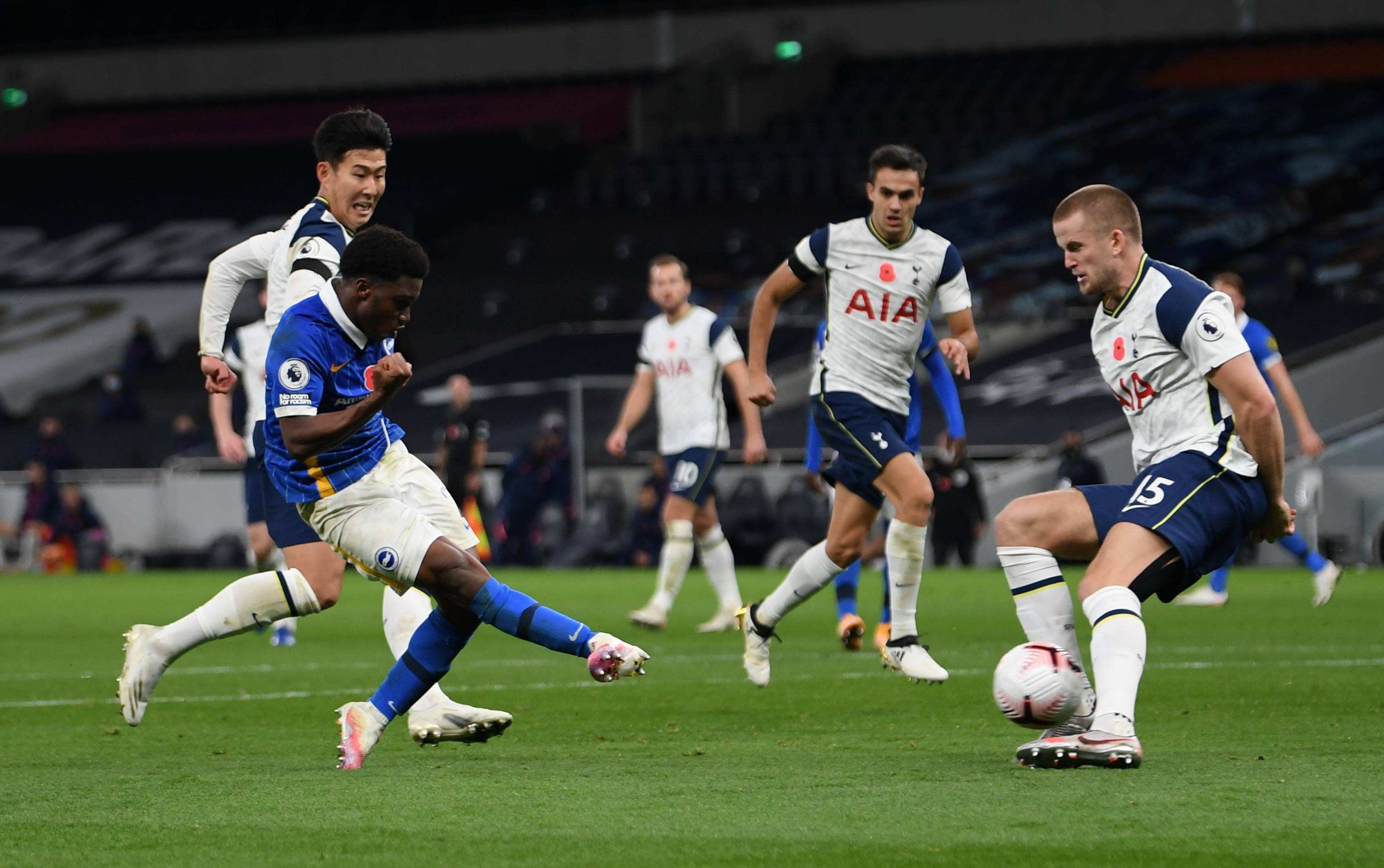 特里：埃斯特旺绝对是巨星胚子，很高兴马雷斯卡在保护他（特里称埃斯特旺具巨星潜质，赞马雷斯卡保护有方）