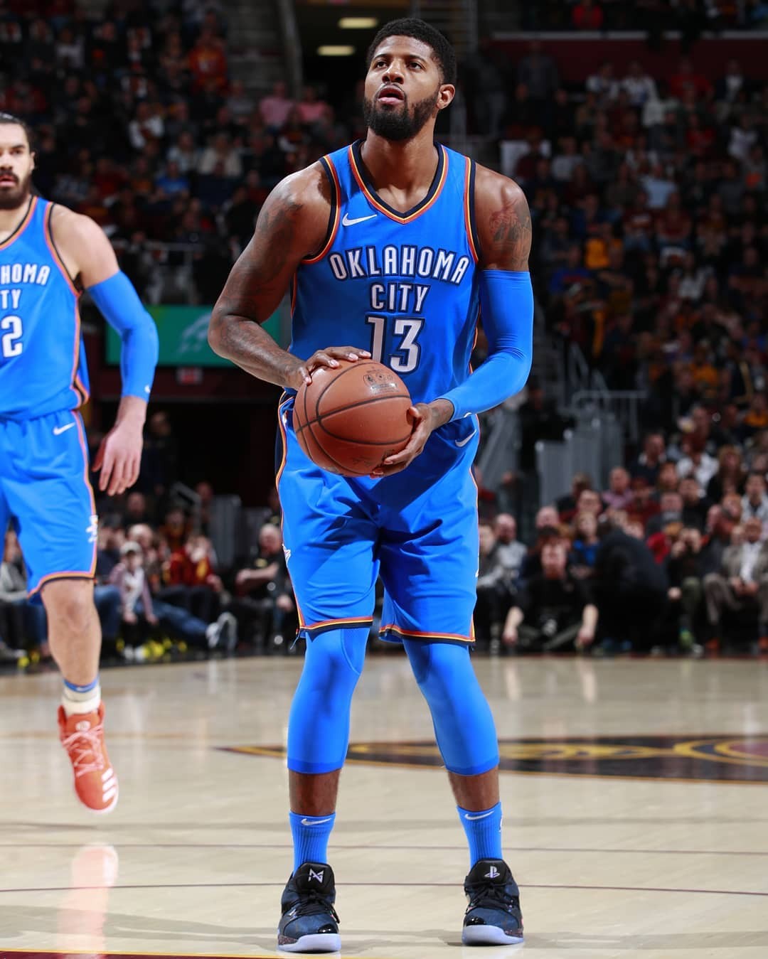 上场还早！广东新援走路一瘸一拐 首秀时间未知（登场尚早！广东新援仍在恢复，首秀时间待定）