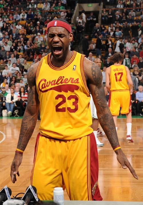 佩杜拉：尤文冬窗想补强中场、右后卫、中卫，已瞄准多名球员（佩杜拉称尤文冬窗将补强中场、右后卫和中卫，已锁定多名引援目标）