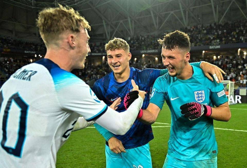 斯帅：为什么换下伊尔迪兹？我换上的是转会费5000万的奥蓬达（斯帅解释换下伊尔迪兹：让5000万欧的奥蓬达登场）