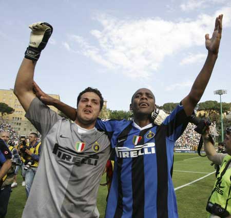 若日尼奥单场完成129次传球，为本赛季巴甲单场第二高纪录（若日尼奥一战送出129次传球，位列本赛季巴甲单场第二）