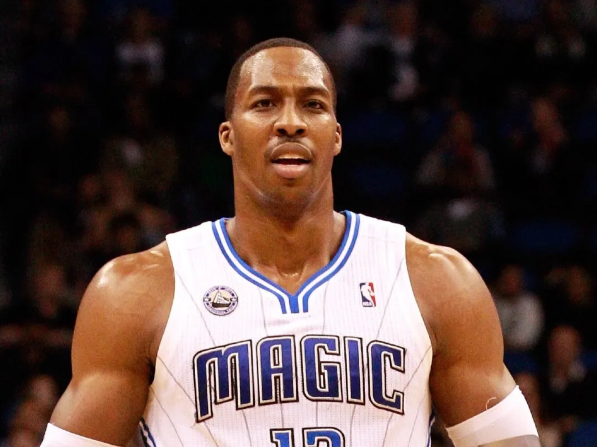 全市场：尤文与那不勒斯对格雷茨卡有意，正关注其续约情况（全市场：尤文、那不勒斯有意格雷茨卡，密切关注其续约进展）