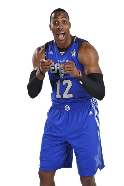 利物浦欧冠客战国米19人名单：萨拉赫无缘 基耶萨因病缺席（欧冠利物浦客场挑战国米19人名单出炉：萨拉赫落选，基耶萨因病缺阵）