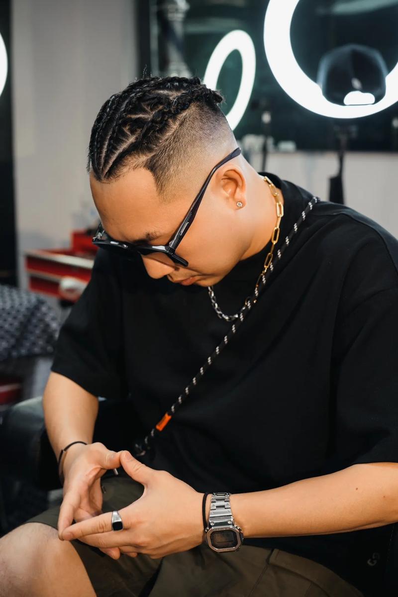 Shams：奇才前锋惠特摩尔确诊为右肩上肢深静脉血栓 将无限期缺阵（Shams：奇才锋线惠特摩尔确诊右上肢深静脉血栓，预计无限期休战）