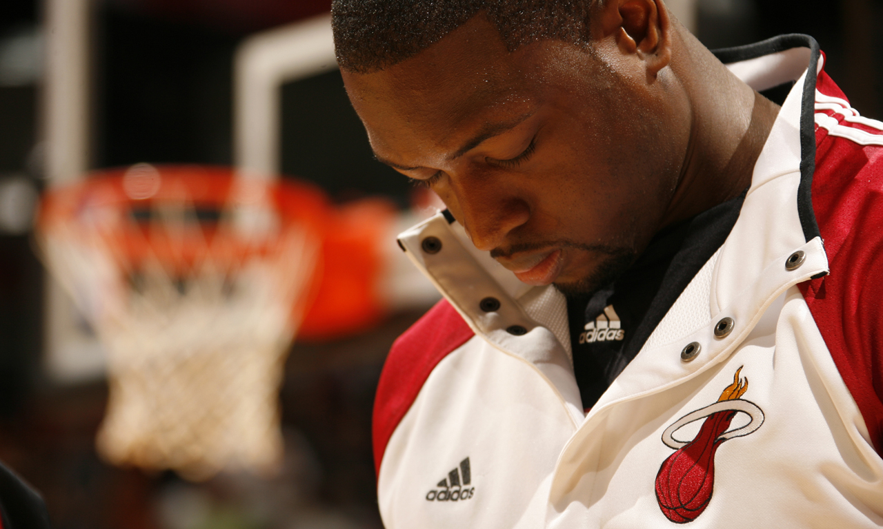 利物浦欧冠客战国米19人名单：萨拉赫无缘 基耶萨因病缺席（欧冠客战国米，利物浦公布19人名单：萨拉赫落选，基耶萨因病缺阵）