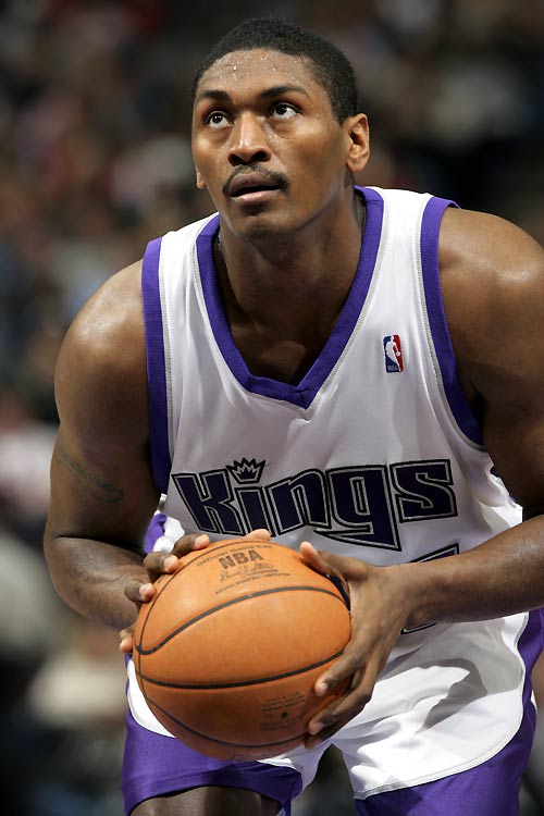 首节高潮：弗拉格的突破令人瞩目（首节高光：弗拉格强势突破引人注目）