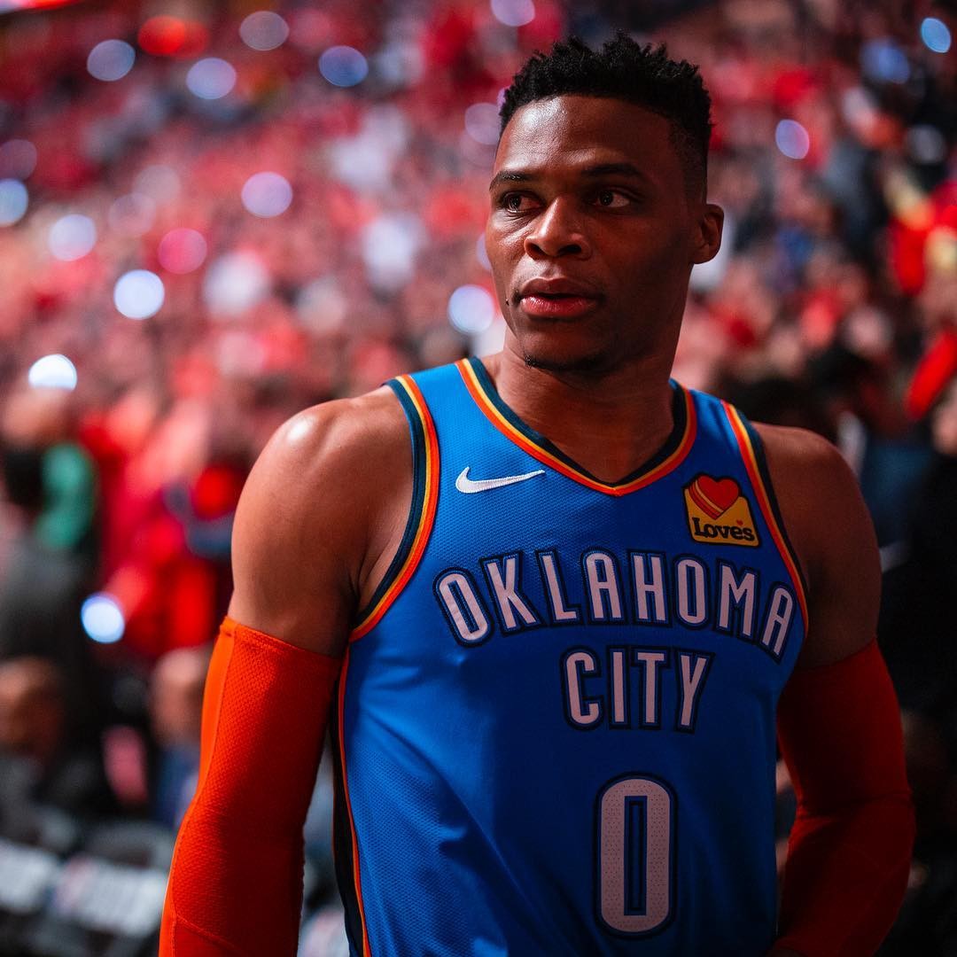 半场：科莫1-0萨索洛，杜维卡斯破门，尼科-帕斯倒钩射门被扑（半场战报：科莫暂1-0萨索洛，杜维卡斯建功，尼科-帕斯倒钩被扑出）