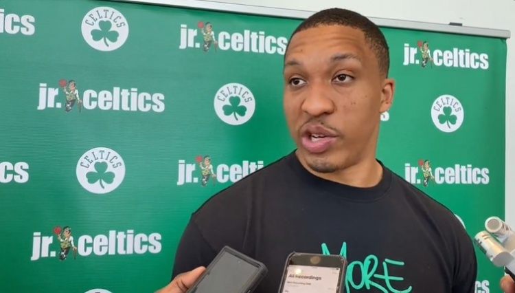 记者：萨格勒布迪纳摩有意租回克罗地亚国门利瓦科维奇（记者称萨格勒布迪纳摩正寻求租借克罗地亚国门利瓦科维奇）