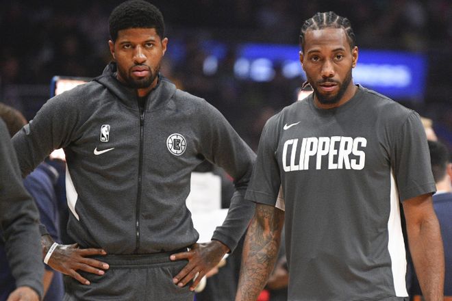 小海梅鞋没穿好照样能进三分，命中后自己娇羞一笑（小海梅鞋没穿稳仍命中三分，得手后羞涩一笑）