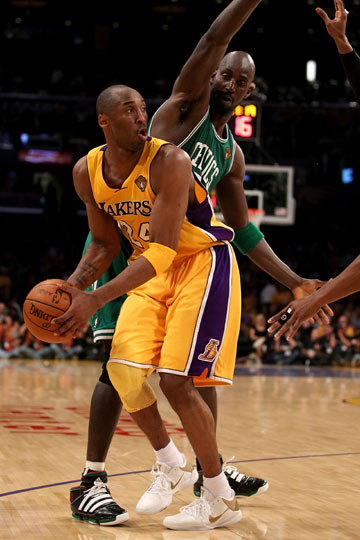 将迎个人第六次世界杯！C罗社媒：全力以赴吧，葡萄牙（C罗冲击第六次世界杯：社媒鼓劲，葡萄牙全力以赴）