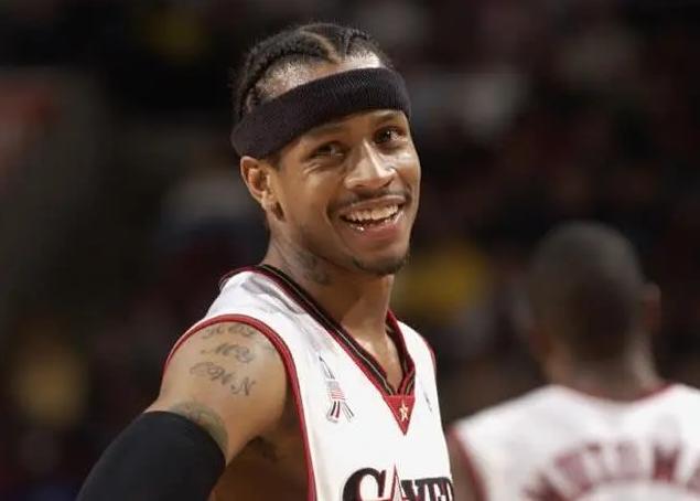 克雷桑在中超表现突出，国安亚冠奖金或成关键，球队需重视中场深度。（克雷桑闪耀中超，亚冠奖金或成国安关键筹码，球队须强化中场厚度）